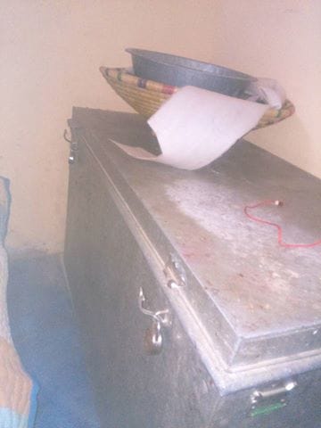 Burglars broke into the home of millions lifted jewelery
