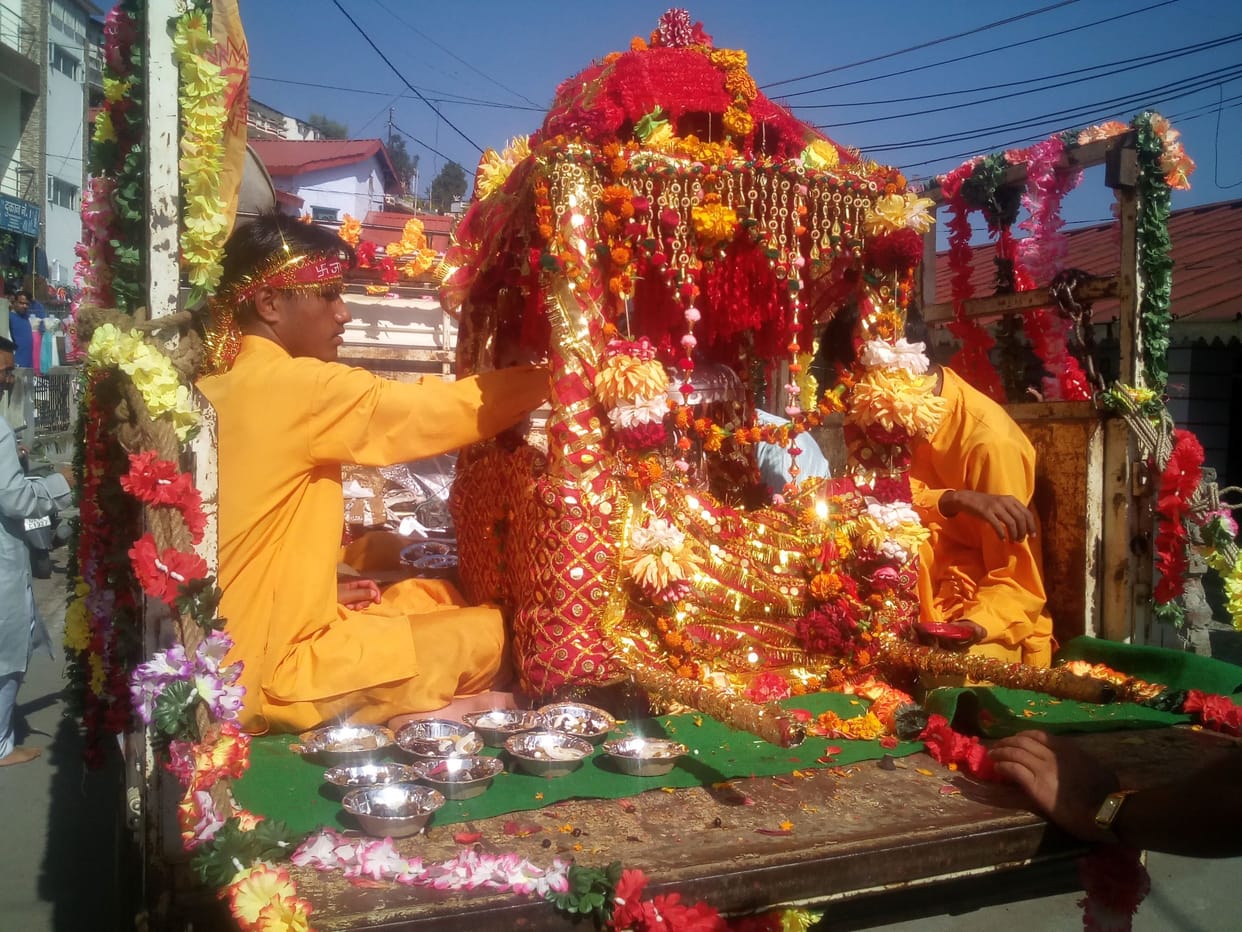 Mother Bhuvaneshwari off the stretcher Devprayag.