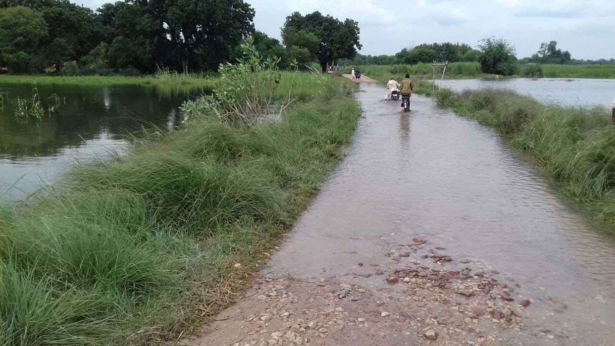 Floods 24 villages