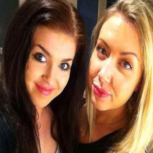 Girls terrified after a 'ghost' selfie