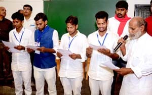God refuge Dharmendra Rahul-led government of students
