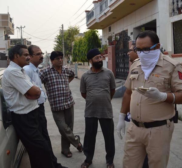 ambala doctor committed hanging suicide in depression due to divorce, left suicide note