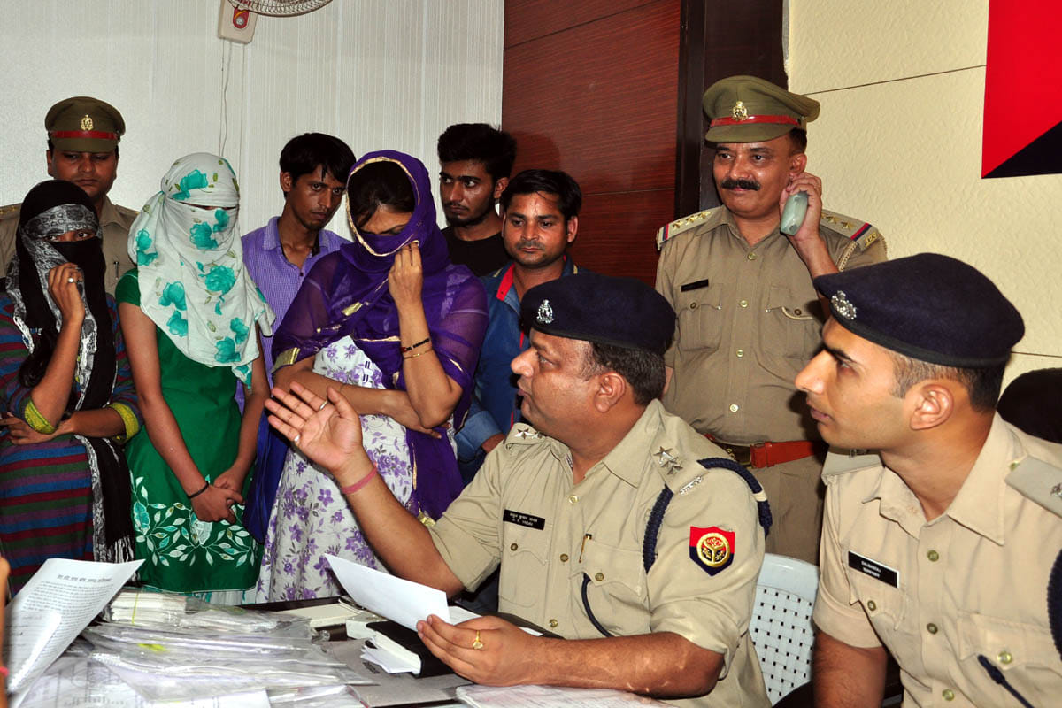 Khoda busted fake call center