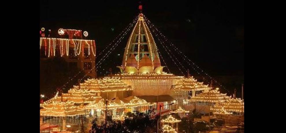 all about jhandewalan temple, delhi