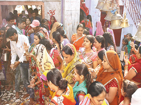 The establishment opened the urn Navratri