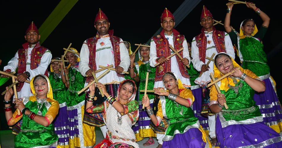 navratra special, kalagram, dandia ceramony, dandia live, dandia group, chandigarh