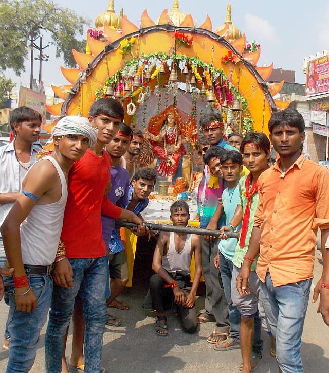 Happy Navratri 2017: today, up 9.29 urn moment of installation