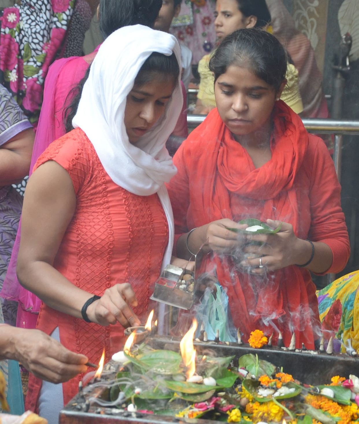 Navratri ki puja start.