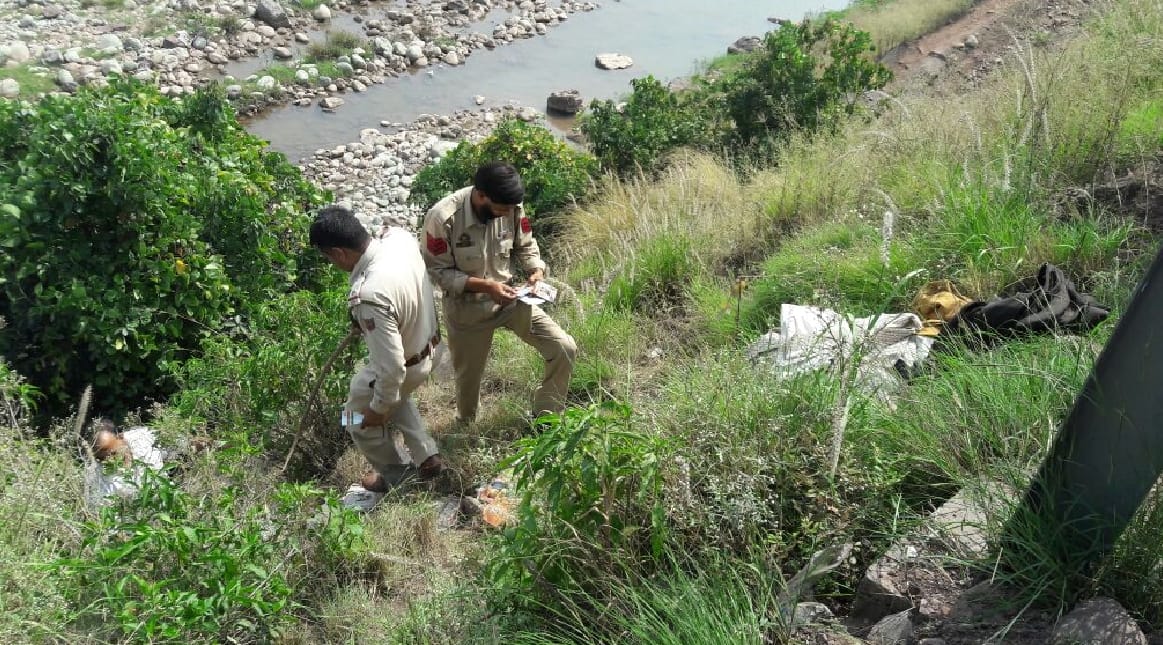 Suspicious bag was found on the highway