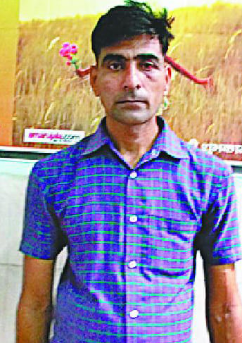 SI and the home guard of the young RAF brother beaten and snatched Rs 1.53 lakh