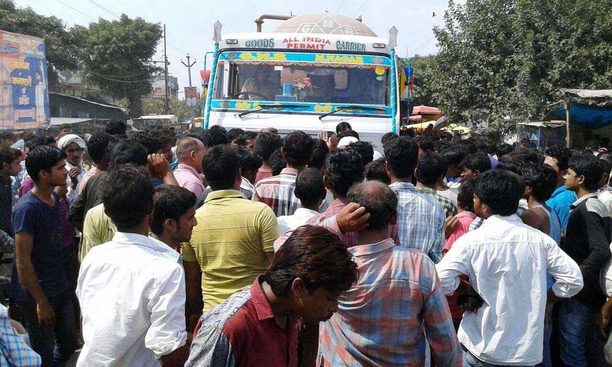 Truck collision child deaths, highway blocked