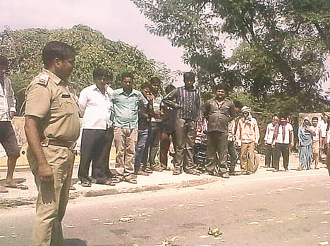 Satmil Tirahe crushed by truck to the middle-aged, death