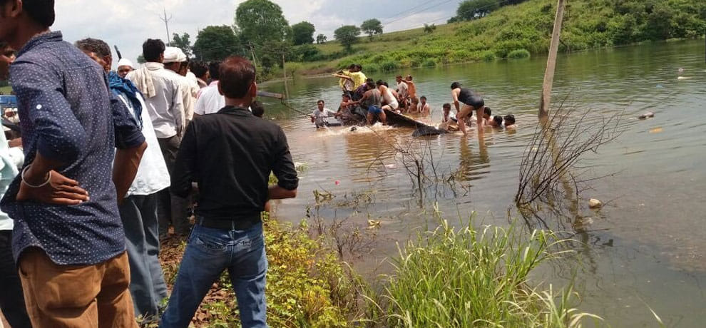 9 people died in Bus Accident in vidisha