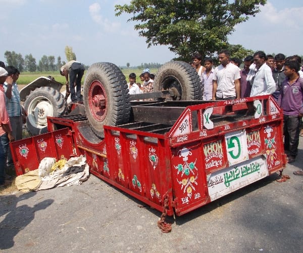 accident itaunga in Lucknow.