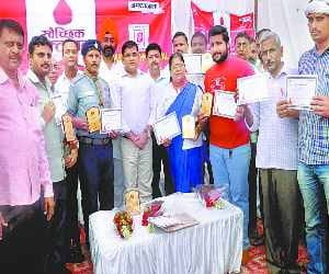 62 people donated blood became Mahadani