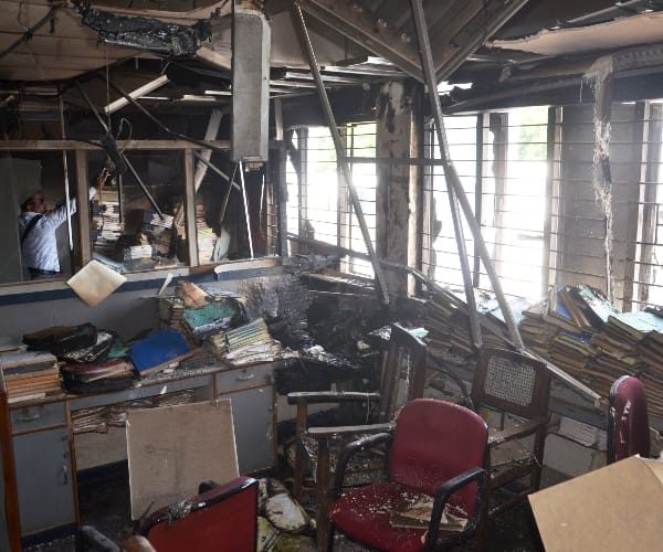 fire in avas vikas office in lucknow.