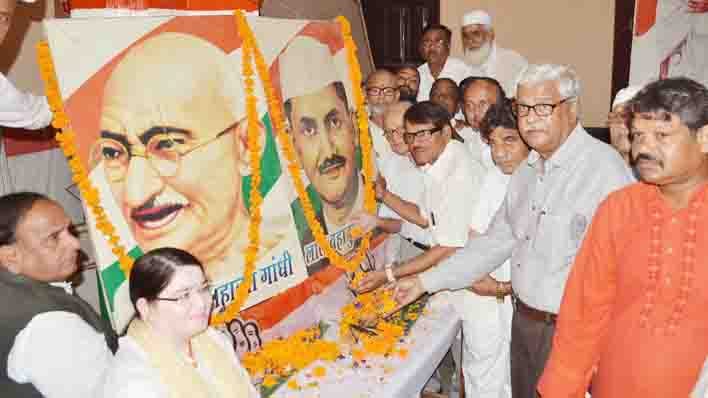 ghandhi jayanti and lal bhadur shastri jayanti celebrates in kanpur