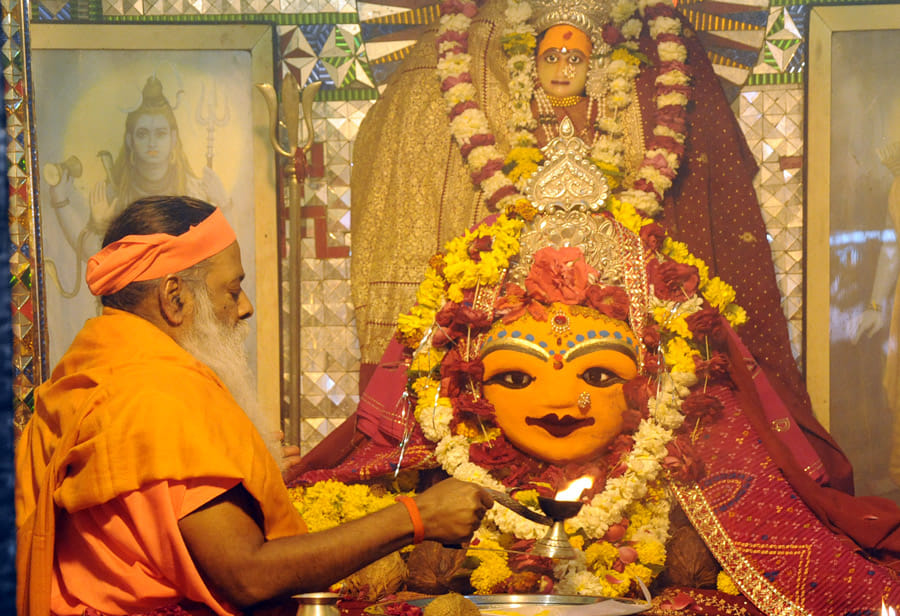 this king cut the head of ma karna devi