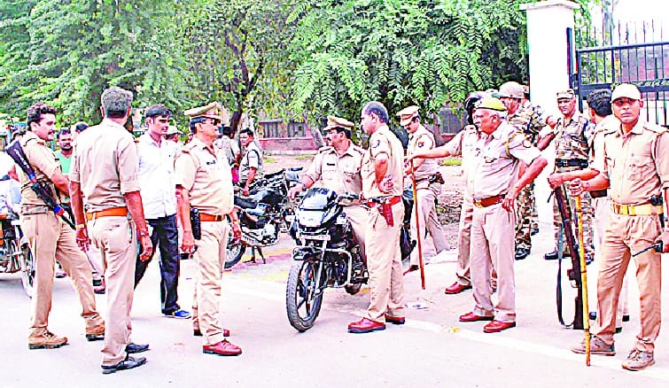 Ram procession to stop raging Hindu leader