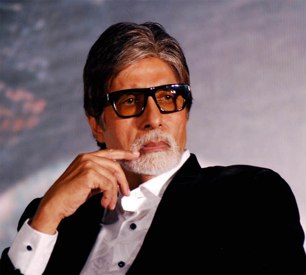 Amitabh Bachchan Tweeted About The COVID-19 Vaccination Drive Pulse Polio reminded