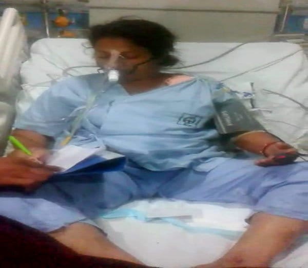 beauty parlour owner committed suicide due to husband, mother warning to kill herself