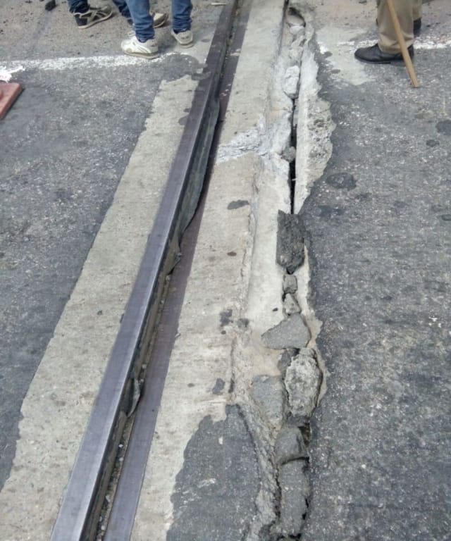 Breach on Tundla overbridge