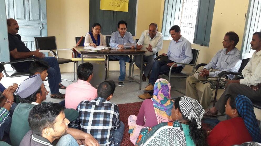 Champawat open meeting of the Gram Panchayat
