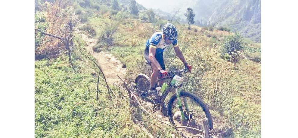 Andy on the first position in himalaya cycle race on 7th day