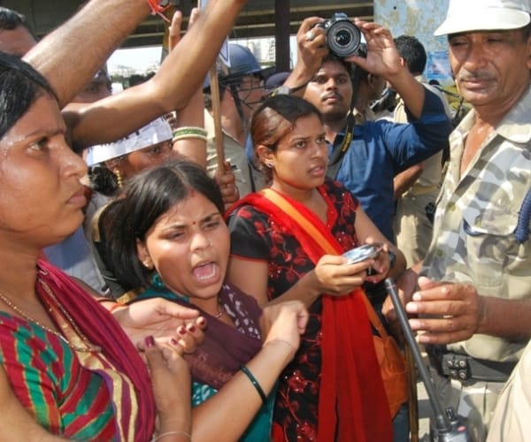 lathicharge on mgnrega technical assistant by lucknow police