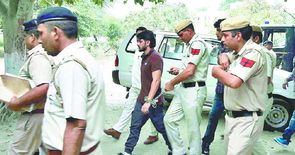 lorence bishnoi, Firing, court, gangwar, attack in court, remand, jail