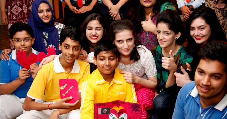 stress on indo pak border and pakistani girls delegation in chandigarh and hosted indian flag