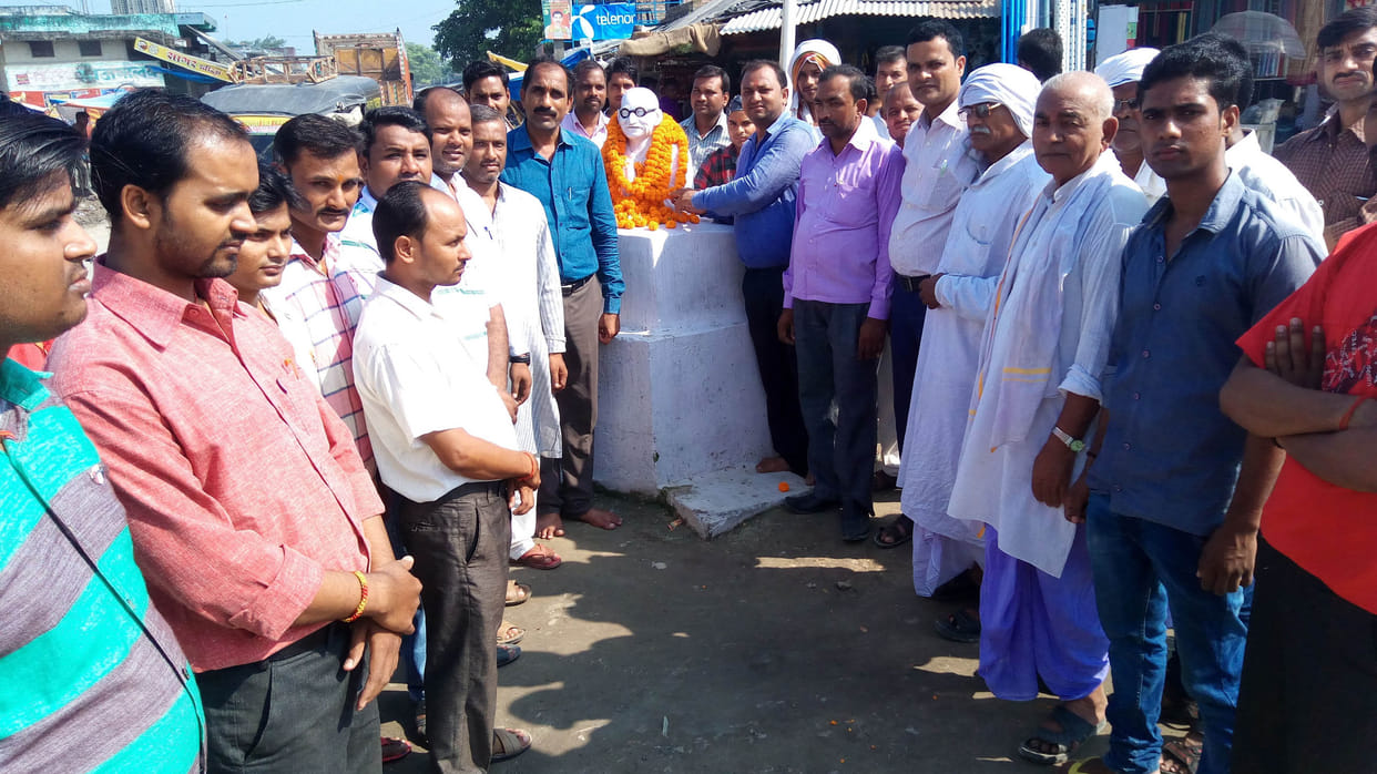 people celebrated gandhi, shstri birthday