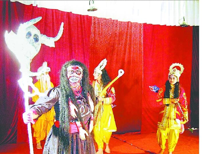 Splash of Ramlila at various places in the district