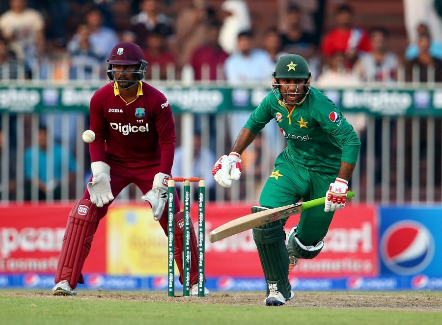 pakistan batsman shoaib malik becomes first player to appear in 100 t20i