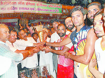 Volleyball competition was won by the All India Anaar Gorakhpur