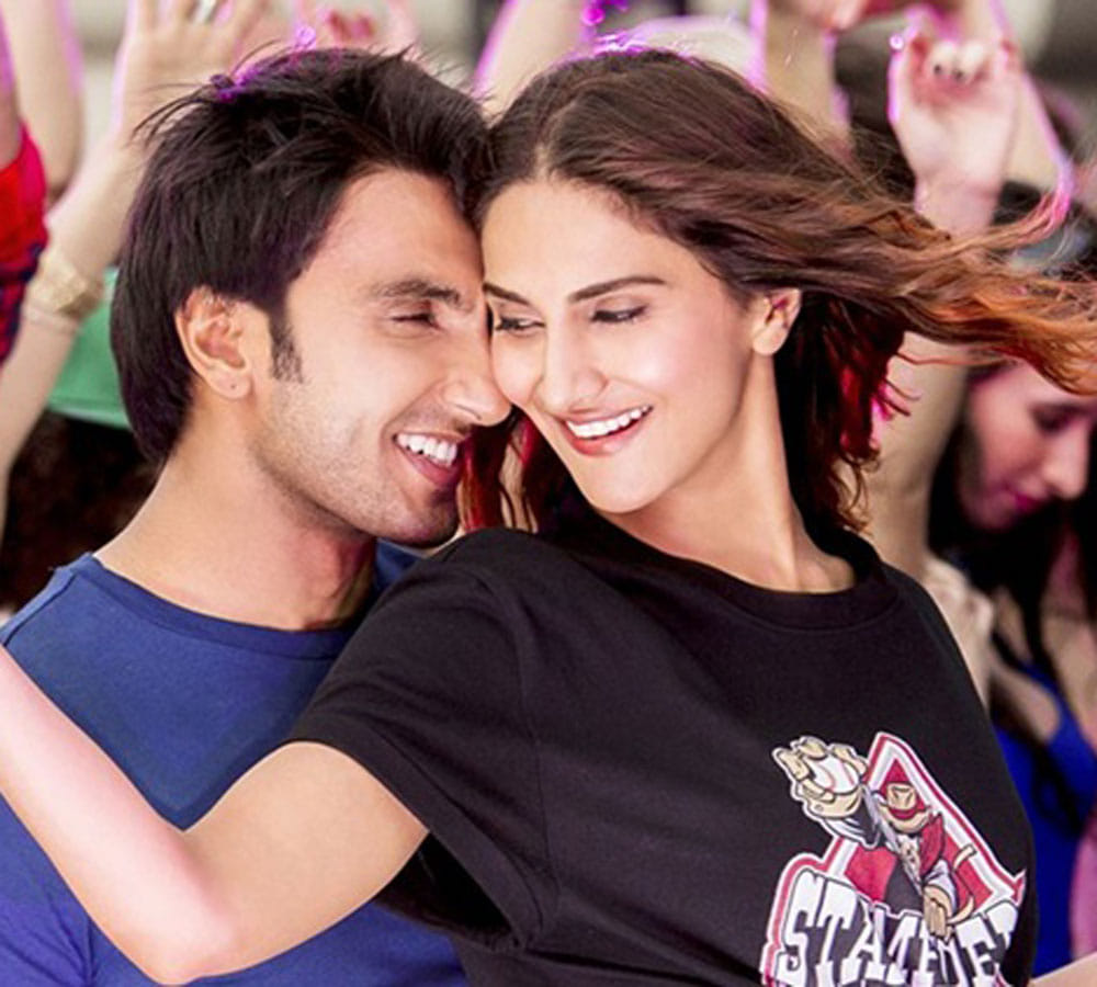 film befikre trailor launch at eiffel tower