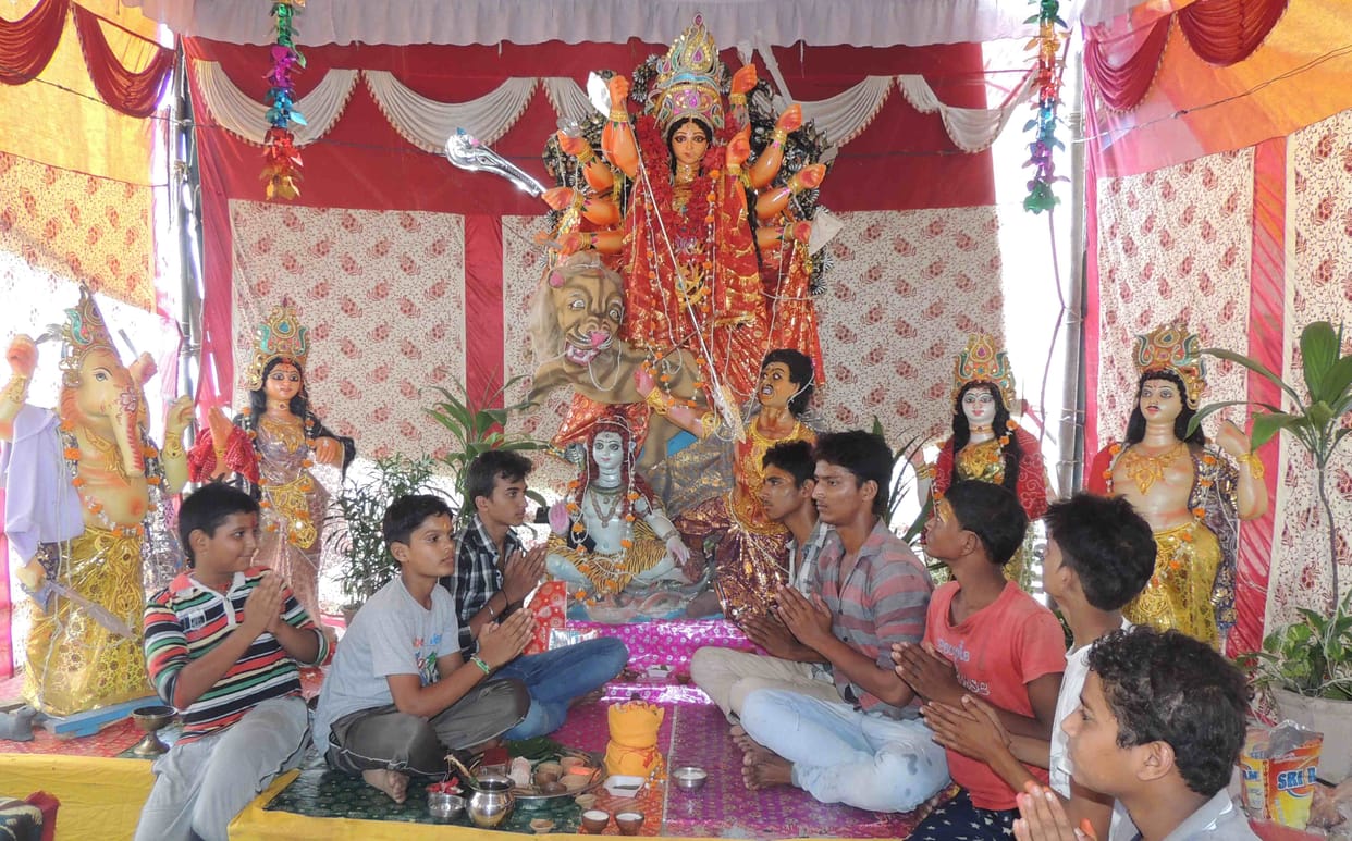People descended to worship