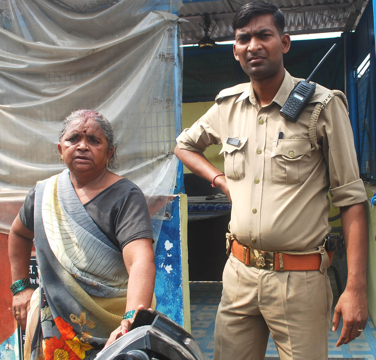 60 thousand robbed at gun point 