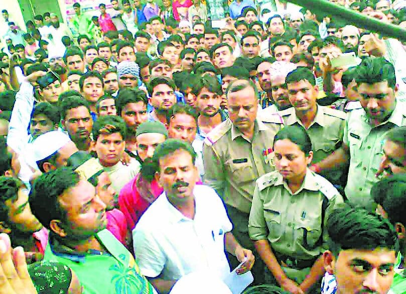 WhatsApp on organically keeper objectionable comment, highway jam