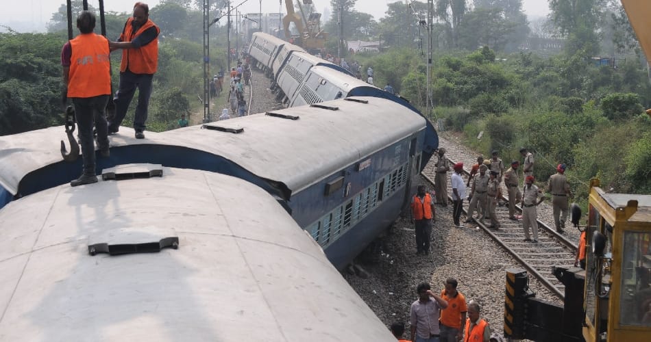 jhelum express derail in ludhiana, many trains cancelled and diverted from track