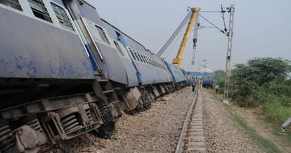 jhelum express derail in ludhiana, many trains cancelled and diverted from track