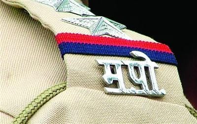 mumbai police constable is found to be worth crores rupees