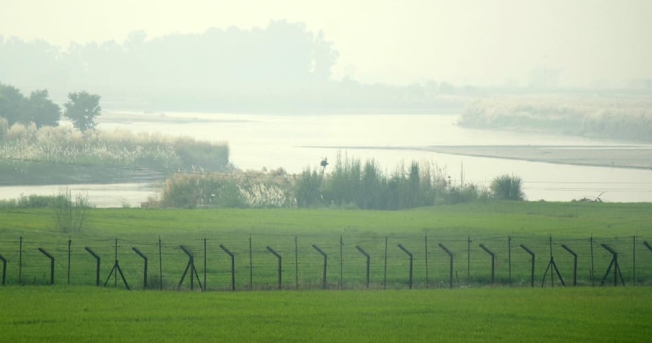 Pak army boat found in ravi river at ferozepur punjab
