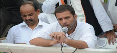 sidhu meets rahul gandhi, captain amarinder singh also reaches delhi for meeting