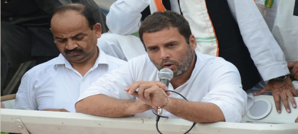 Rahul gandhi meets Former soldiers