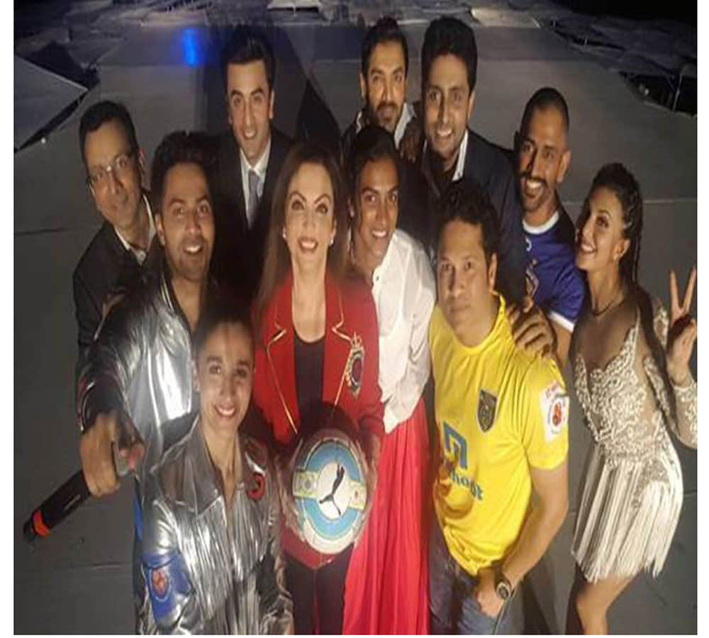 ranbir kapoor trying to impress this Jacqueline Fernandez