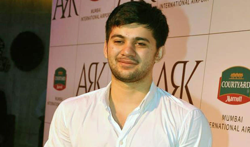 karan deol's introducing rain video viral