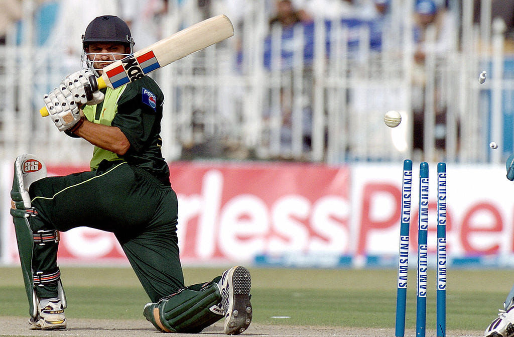 Shahid Afridi Smashed A Ton in Just 37 Balls Against Sri Lanka in 1996