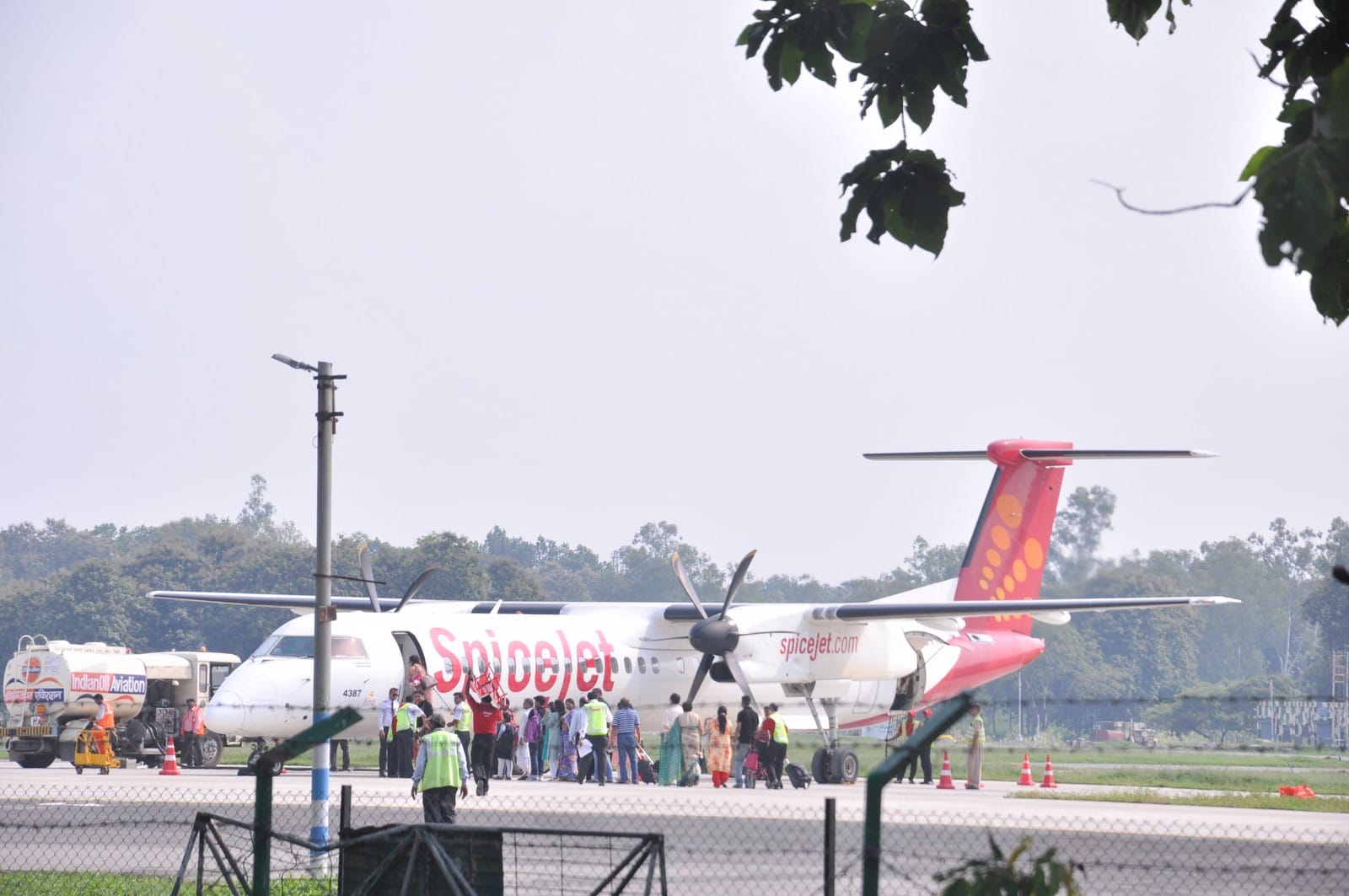 PM Narendra Modi lay foundation of Gorakhpur fertilizer factory development see gorakhpur latest photos