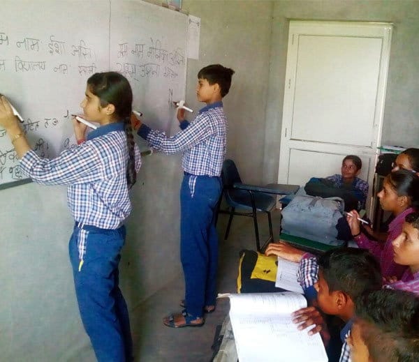  unique talent of girls can write with both hands